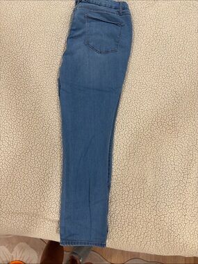 Faded Glory Medium Blue Straight-Leg Jeans